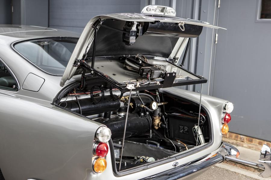 Багажник Aston Martin DB5 Bond Car 1965 года  (фото 22 из 36)